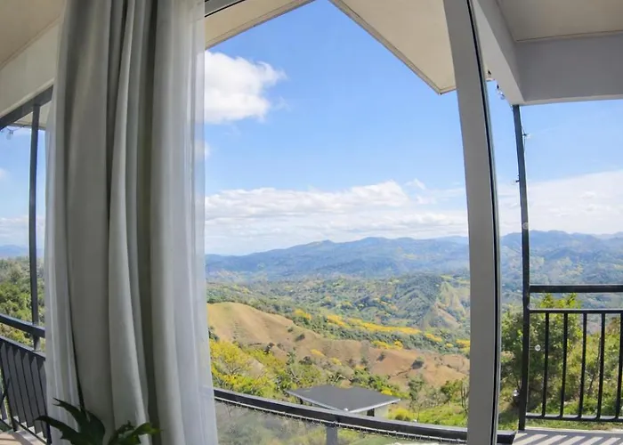 Hideaway 3 - Breakfast Provided&mountain View Lodge